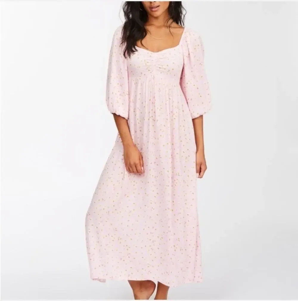 BillaBong Swept Away Midi Dress Pink Floral Puff Sleeve Smocked Cottagecore M - Picture 1 of 16